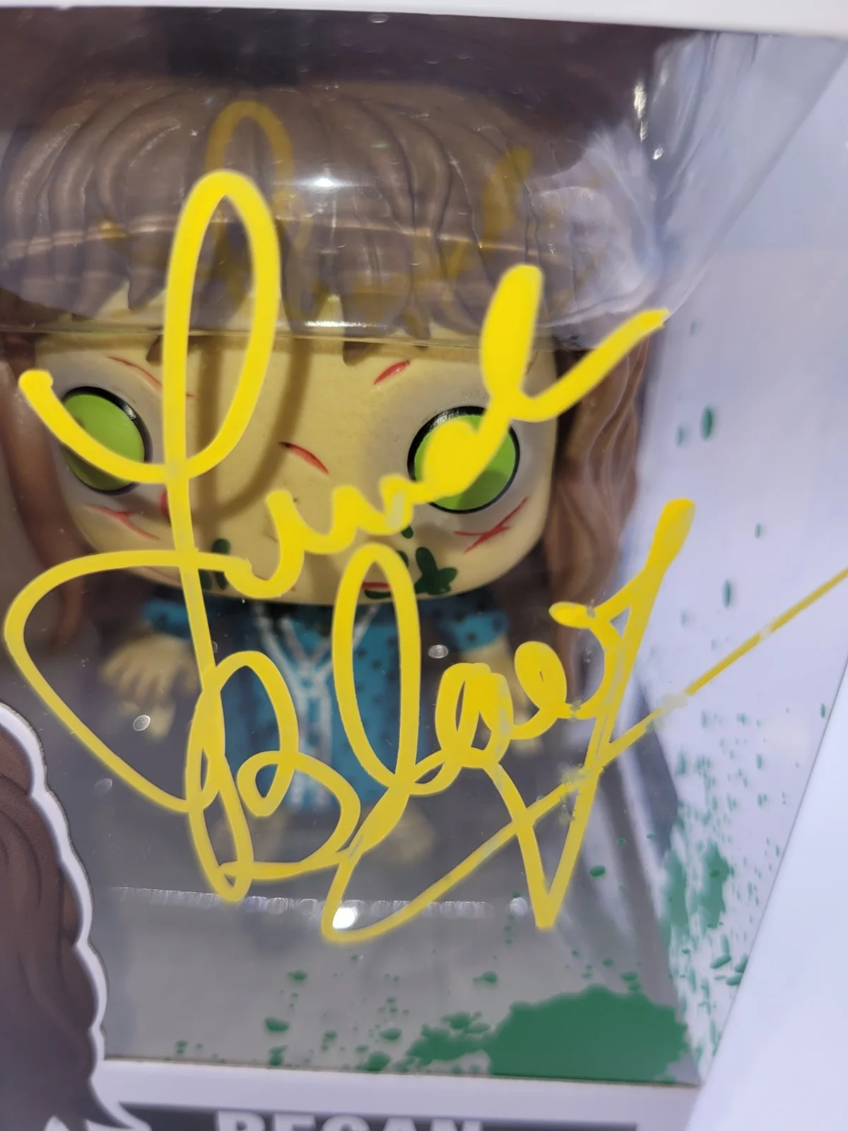 Linda Blair — Linda Blair Signed Funko Pop #203 Regan The Exorcist Autograph Zobie COA MINT, изображение 2
