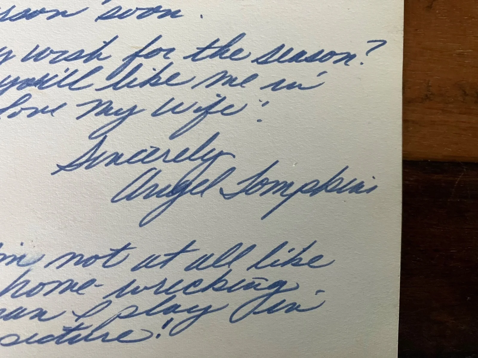 Angel Thompkins Autograph Promo 5 x 7" Photo w/ Handwritten Letter on back! 1970, изображение 3