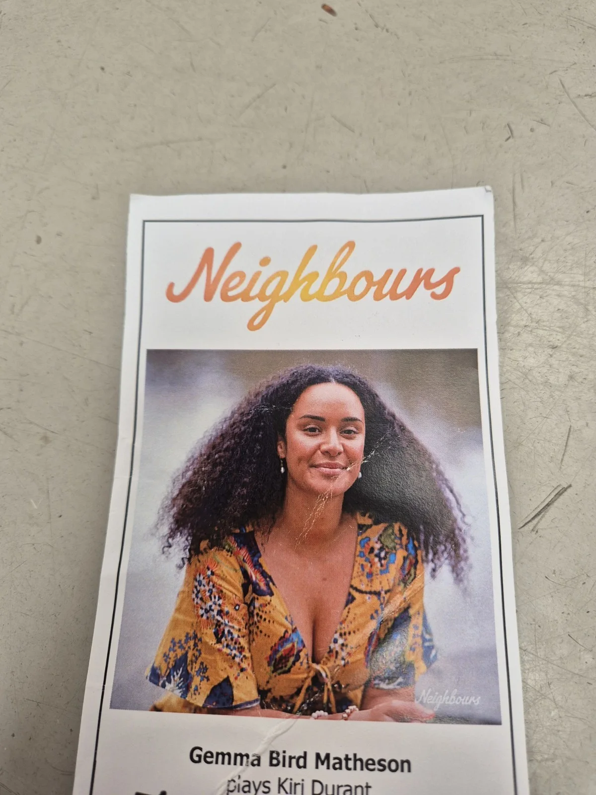 GEMMA BIRD MATHESON AS KIRI DURANT SIGNED 2022 NEIGHBOURS CAST CARD (FINAL CAST), изображение 3
