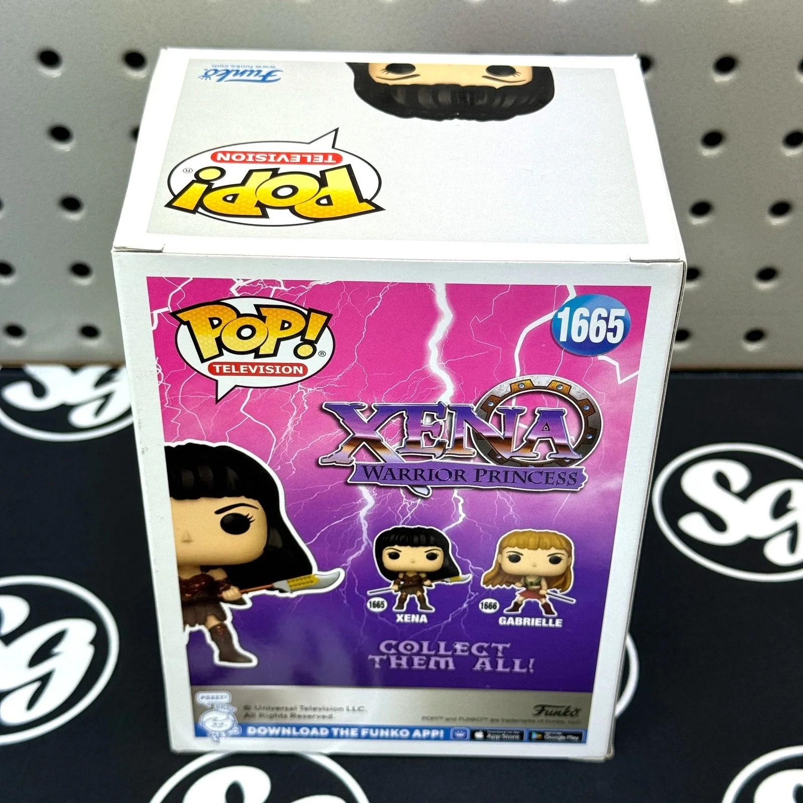 Lucy Lawless — LUCY LAWLESS Signed "Xena" Funko Pop! Vinyl Figure #1665 JSA Cert Autograph Auto, image 4