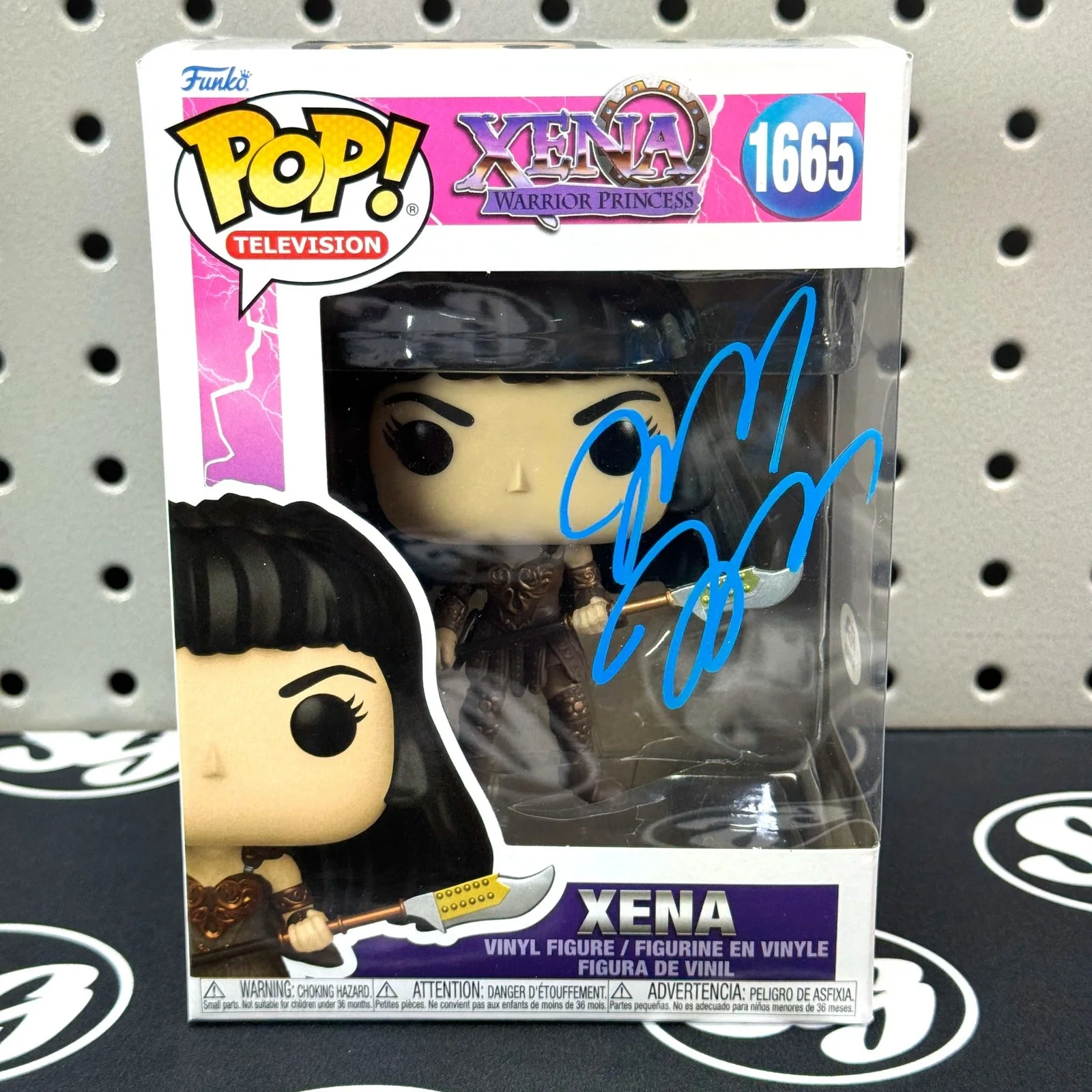 Lucy Lawless — LUCY LAWLESS Signed "Xena" Funko Pop! Vinyl Figure #1665 PSA DNA Auto Autograph