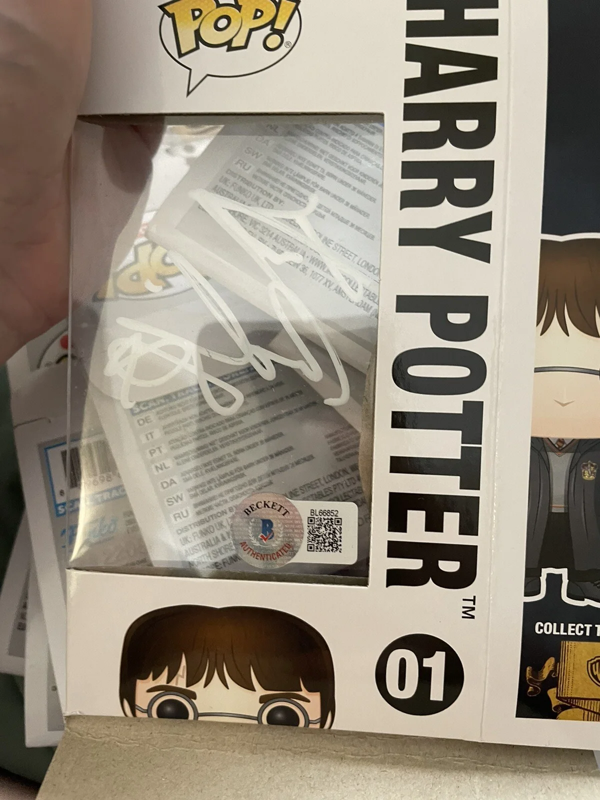 Daniel Radcliffe — CERTIFIED FULL SIGNATURE Daniel Radcliffe Signed Funko Pop Harry Potter Broadway, изображение 4