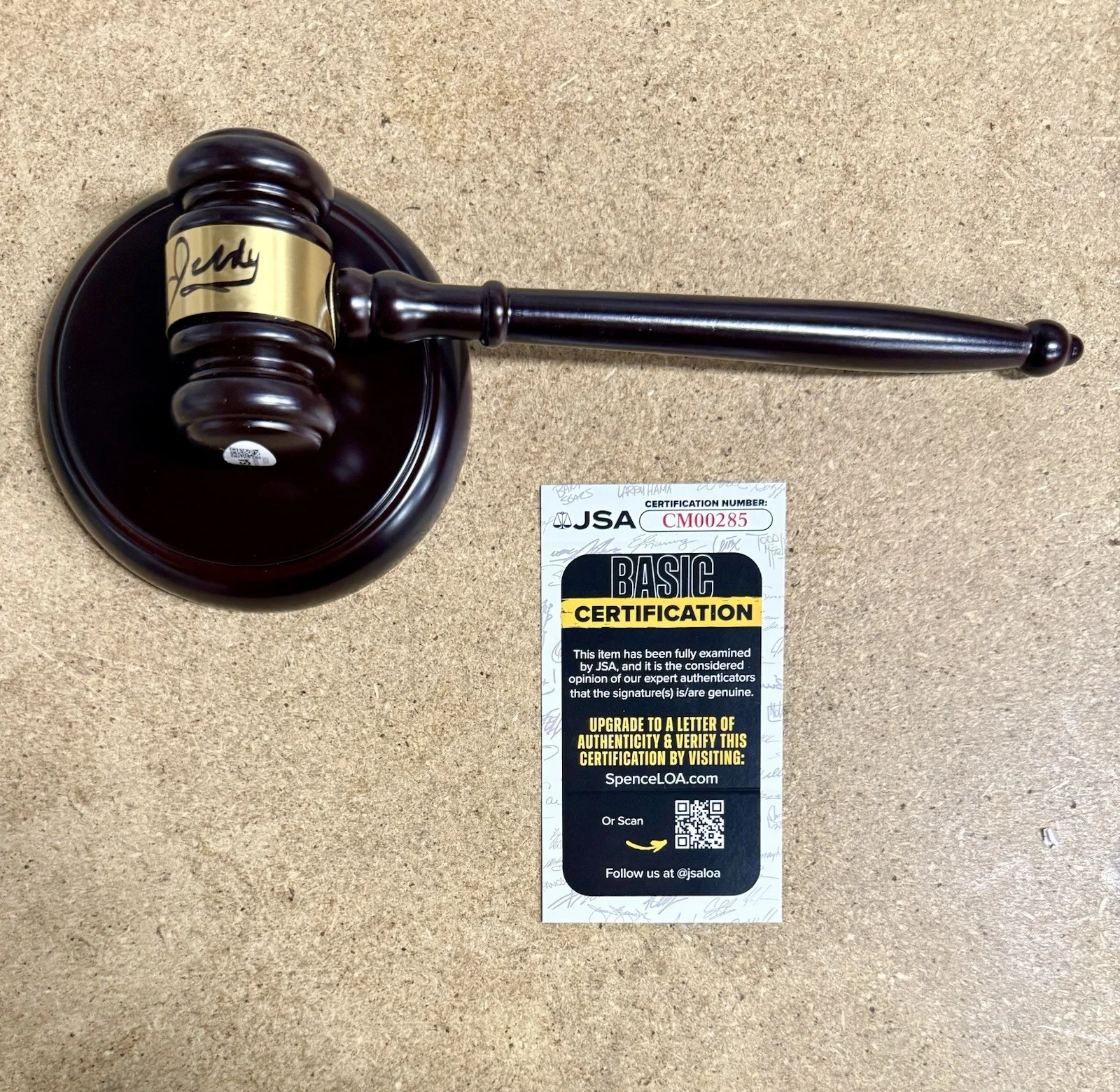 Judge Judy Sheindlin — ⚖️ Judge Judy Sheindlin Signed Courtroom Gavel Autograph With JSA COA, image 5