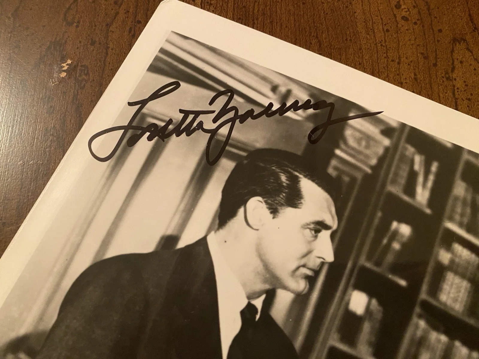 Loretta Young — Loretta Young Signed Autographed Photo With COA The Bishop’s Wife Trio, изображение 3