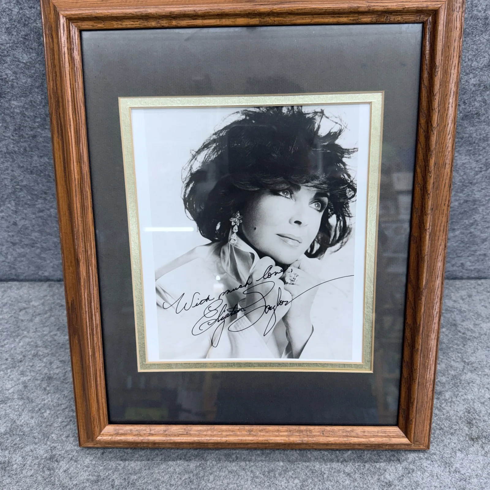 Elizabeth Taylor — Elizabeth Taylor Autographed Signed Photo B&W 8"x10" Bruce Weber 1991 Pre-Print
