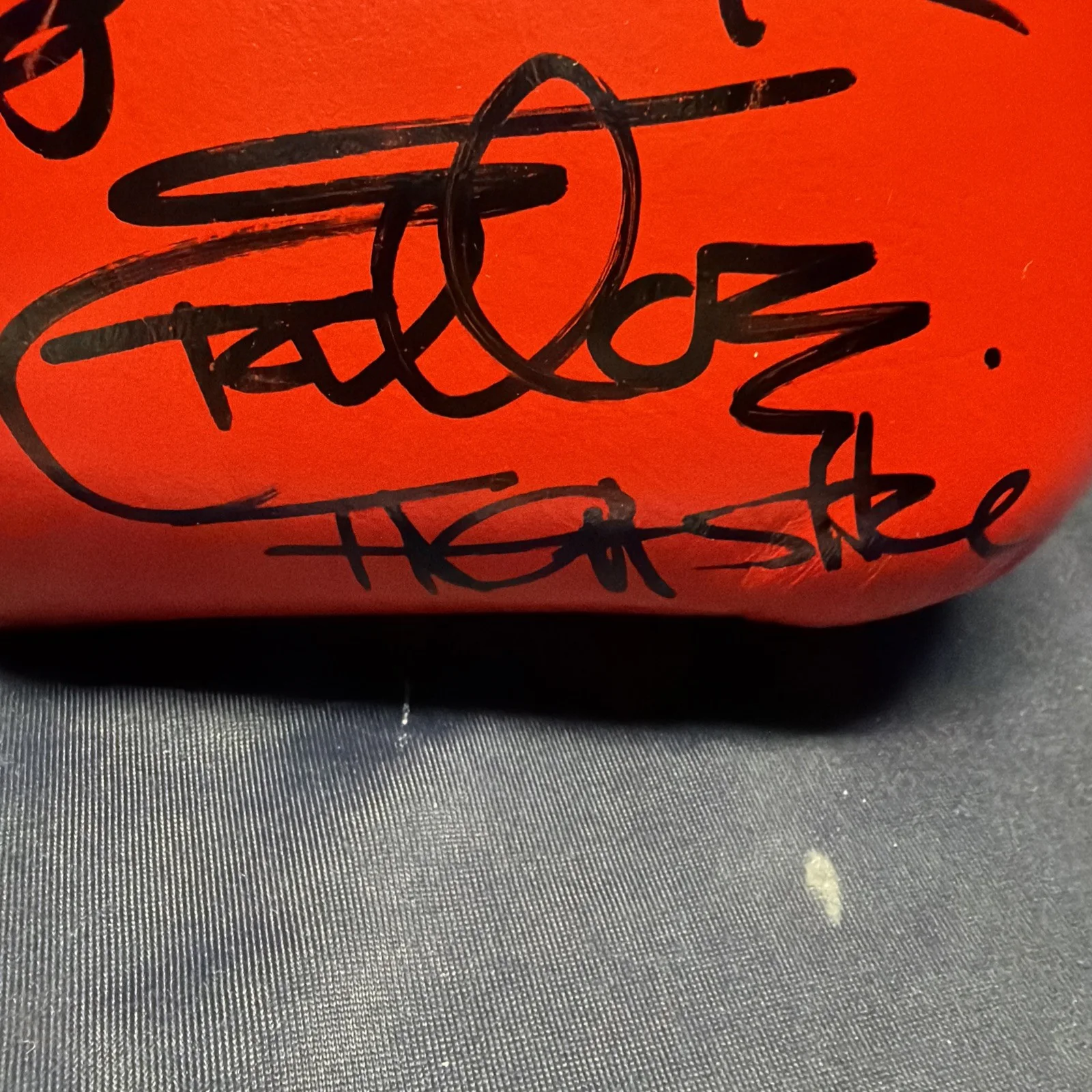 Sylvester Stallone, Talia Shire — Sylvester Stallone & Talia Shire Autographed ROCKY Tuf-Wear Glove ASI Proof, изображение 3