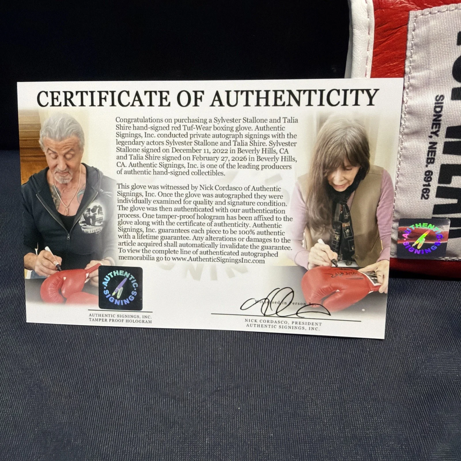 Sylvester Stallone, Talia Shire — Sylvester Stallone & Talia Shire Autographed ROCKY Tuf-Wear Glove ASI Proof, изображение 4
