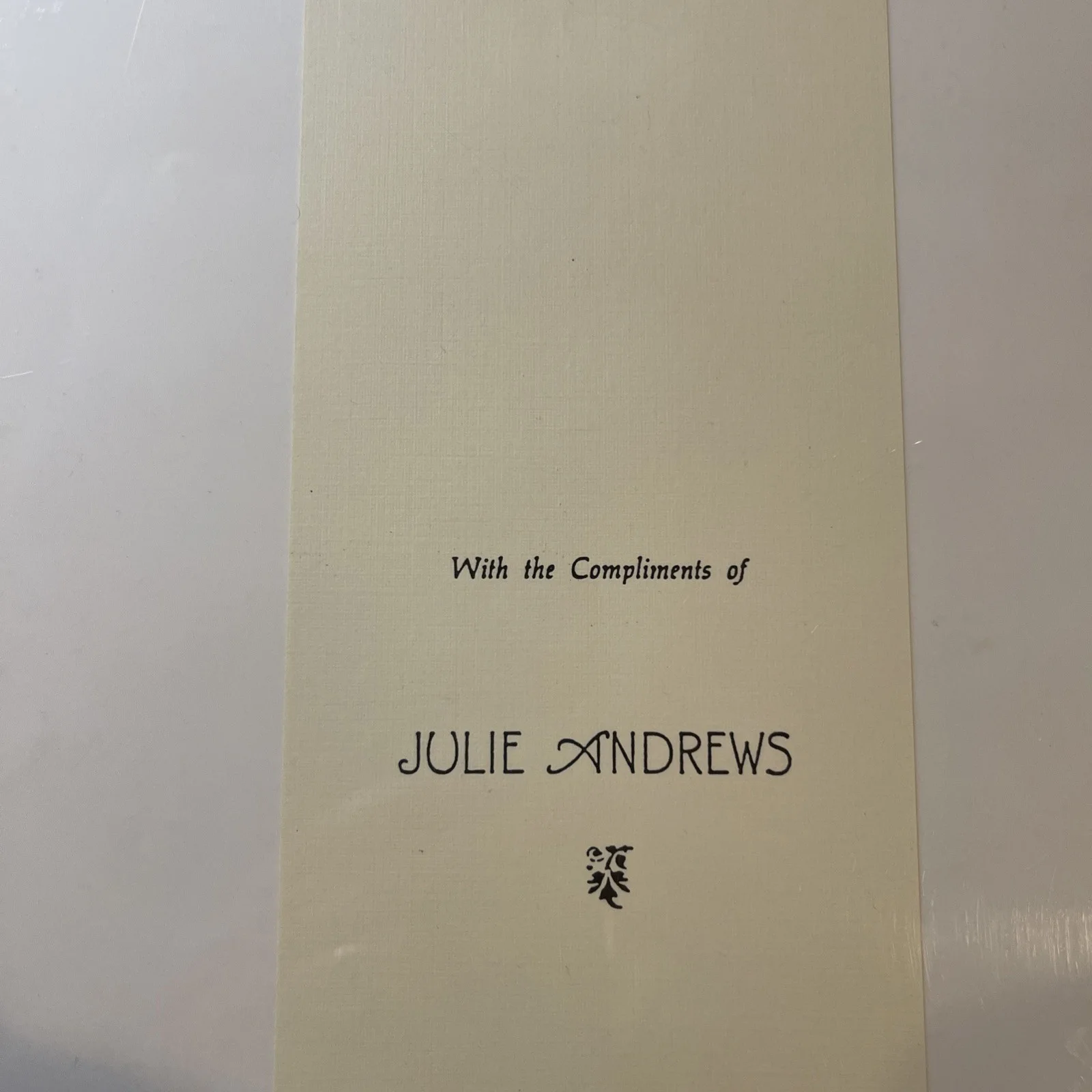 Julie Andrews — Julie Andrews AUTOGRAPHED 8x10 Original, from my own collection, изображение 4