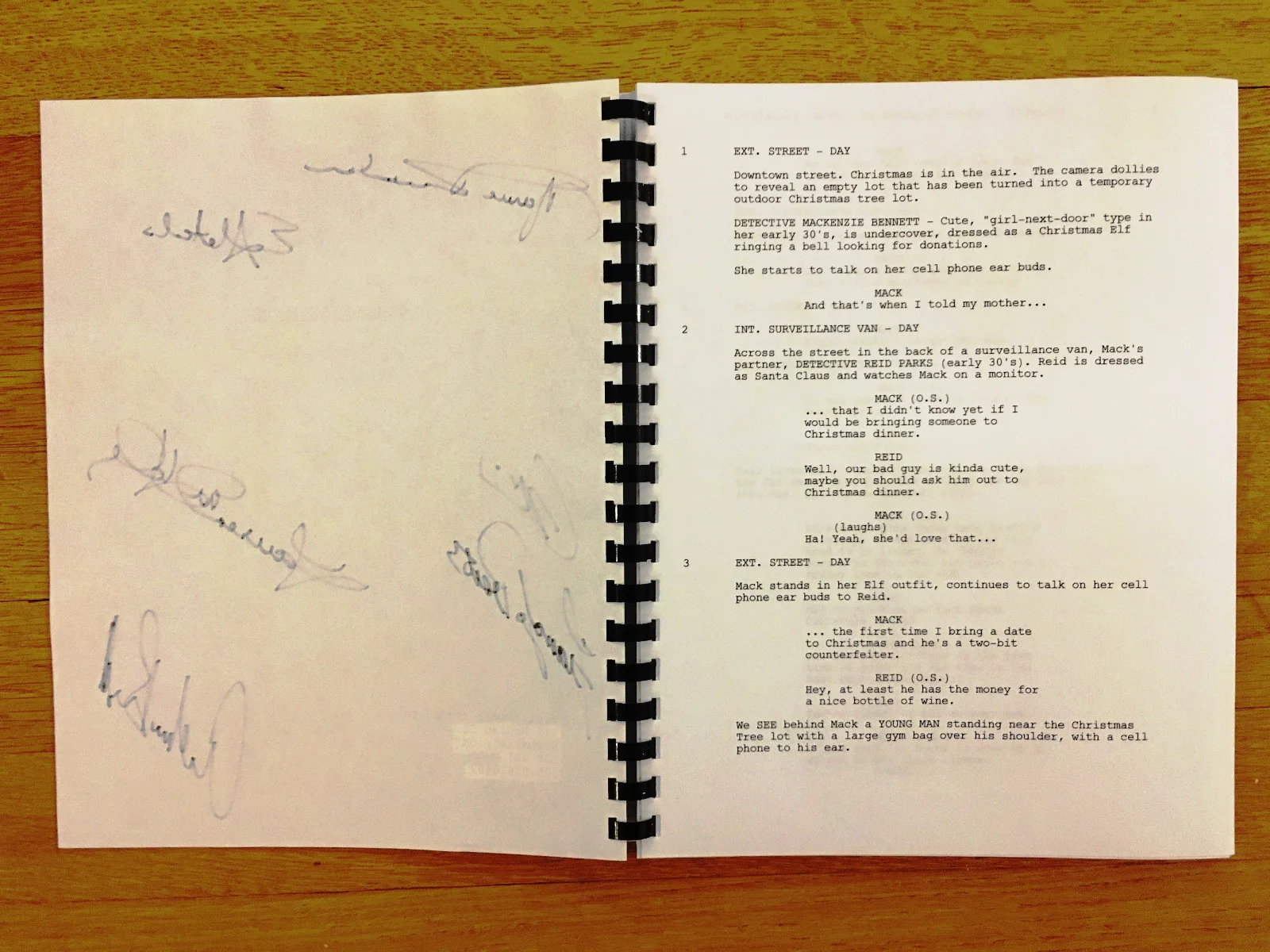 Cast members: Emily Alatalo, Franco Presti, More — Signed Movie Script Christmas Catch Emily Alatalo Presti cast Auto Rare, изображение 4