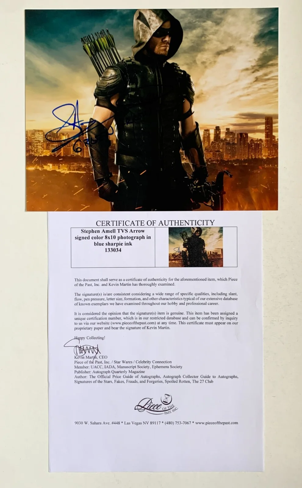 Stephen Amell — STEPHEN AMELL "Green Arrow" signed photo, with COA, 8x10, image 3