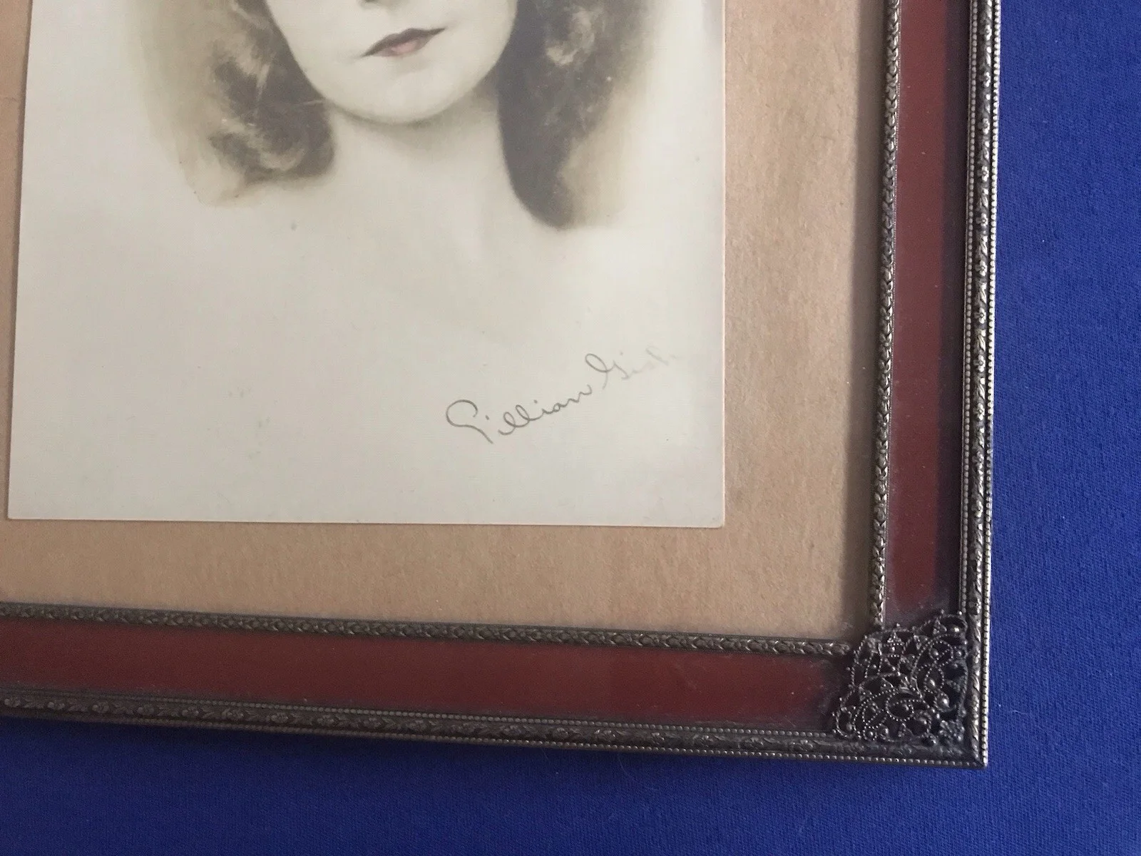 Lillian Gish — LILLIAN GISH AUTOGRAPHED 5 X 7 SEPIA PHOTO 1920s, image 3