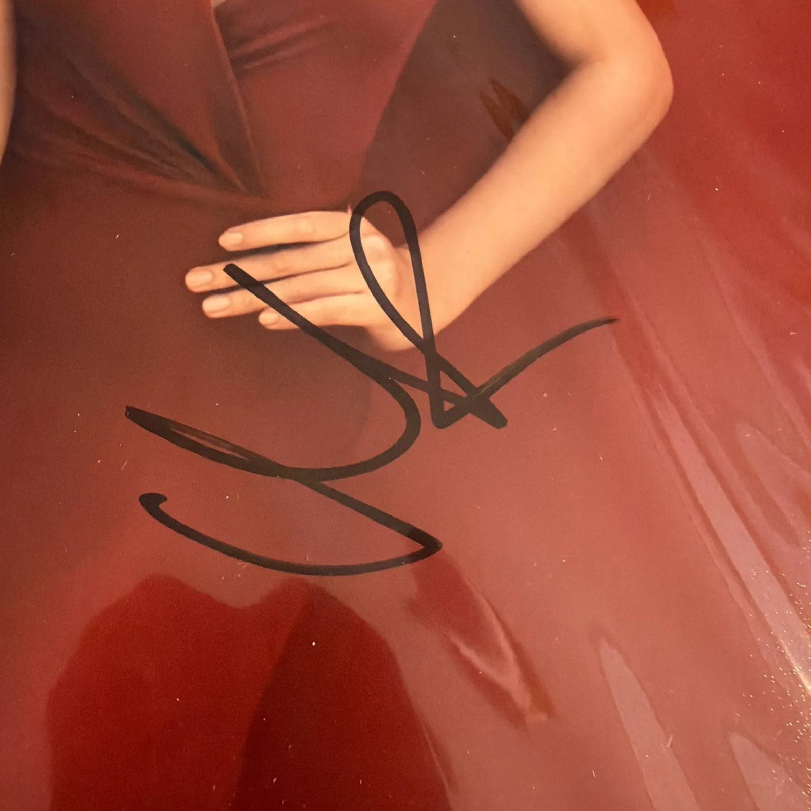 Margot Robbie Autograph 8x10 BEAUTIFUL Red Dress Signed ACOA Authentication COA, image 4