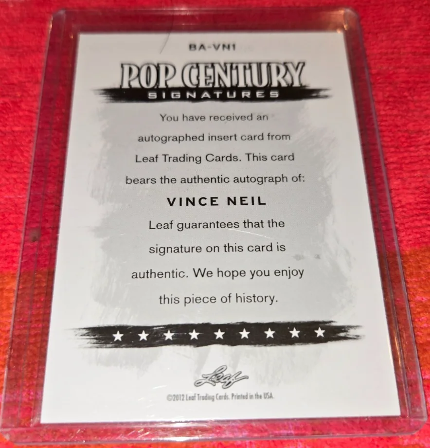 VINCE NEIL — 2012 POP CENTURY AUTOGRAPHED CARD OF VINCE NEIL MOTLEY CRUE SIGNED CARD CLEAN!, изображение 2