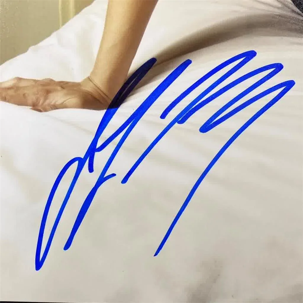 Jennifer Tilly signed sexy 11x14 Photo autograph (A) ~ JSA, изображение 2