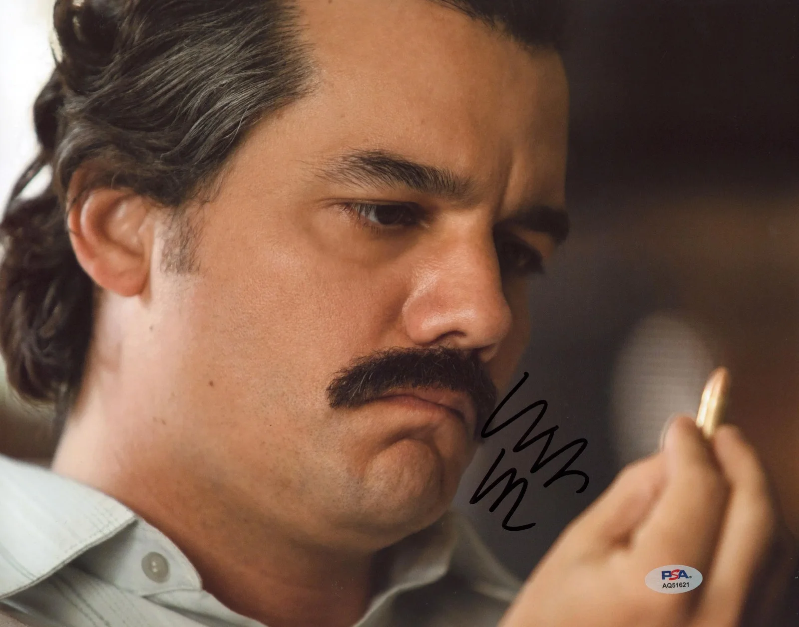 Wagner Moura — Wagner Moura NARCOS Authentic Signed 11x14 Horizontal Photo PSA/DNA #AQ51621