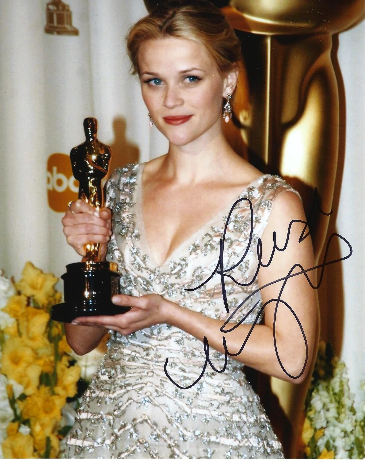 Reese Witherspoon — Reese Witherspoon signed 8x10 Photo - Wild, Legally Blonde