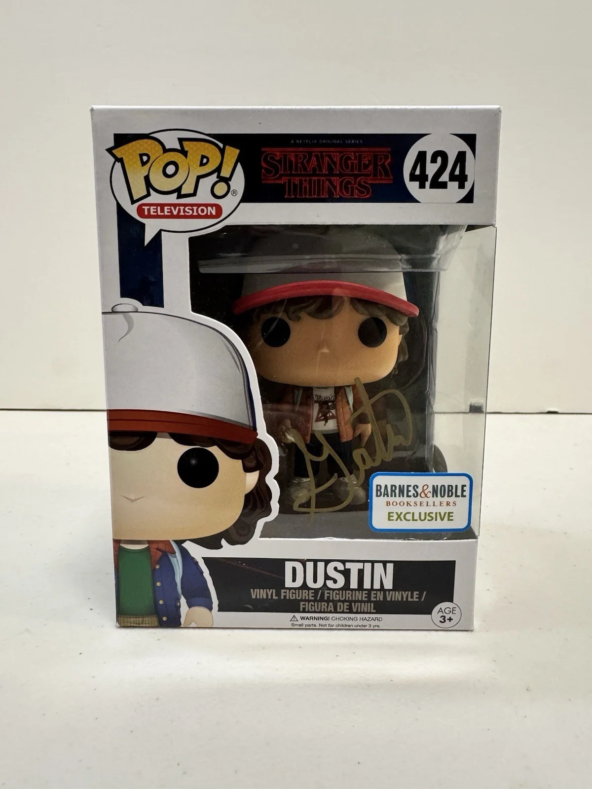 Gaten Matarazzo — Funko Pop Stranger Things Dustin 424 Signed Gaten Matarazzo Barnes & Noble JSA, изображение 4