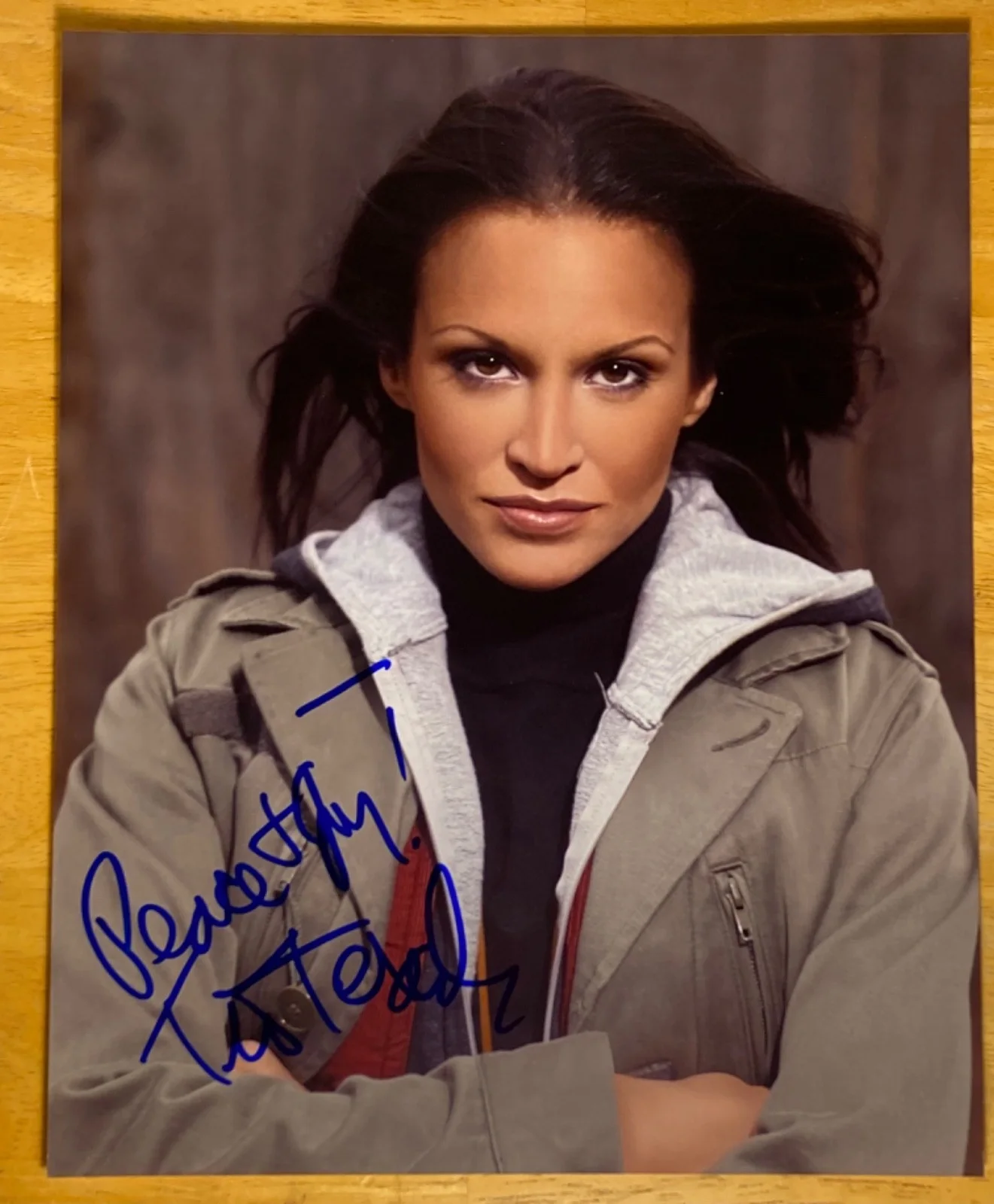 Hand SIGNED Tia Texada 8x10 Photo - Third Watch, Maybelline Model, Actress, etc, image 2