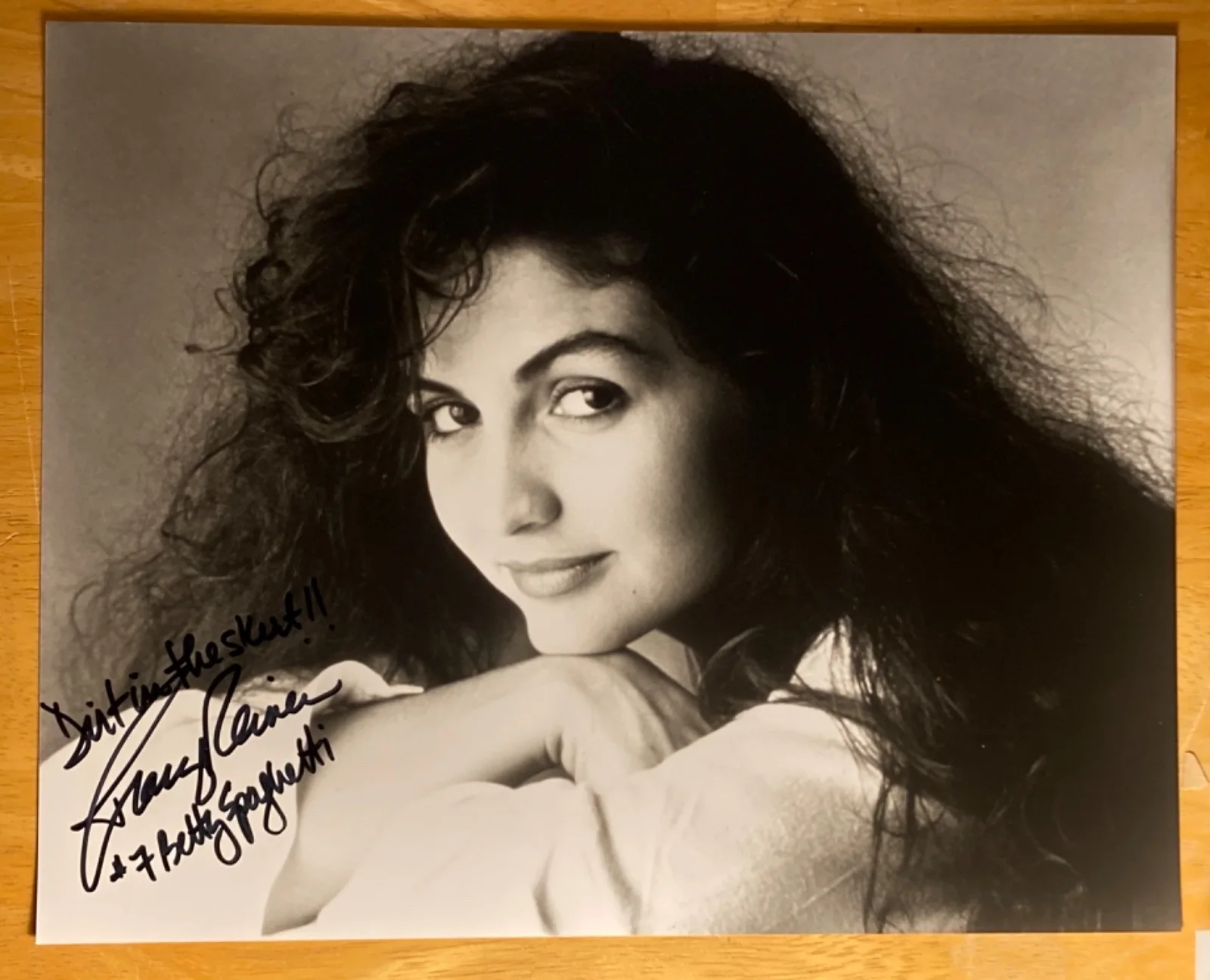 Hand SIGNED Tracy Reiner 10x8 Photo Betty Spaghetti #7 - A League of Their Own, изображение 2