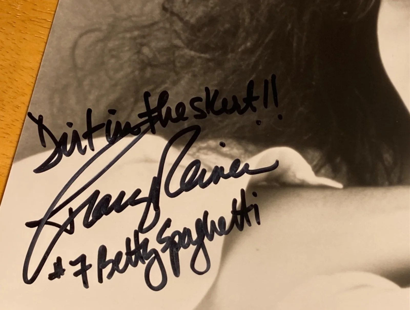 Hand SIGNED Tracy Reiner 10x8 Photo Betty Spaghetti #7 - A League of Their Own, изображение 3