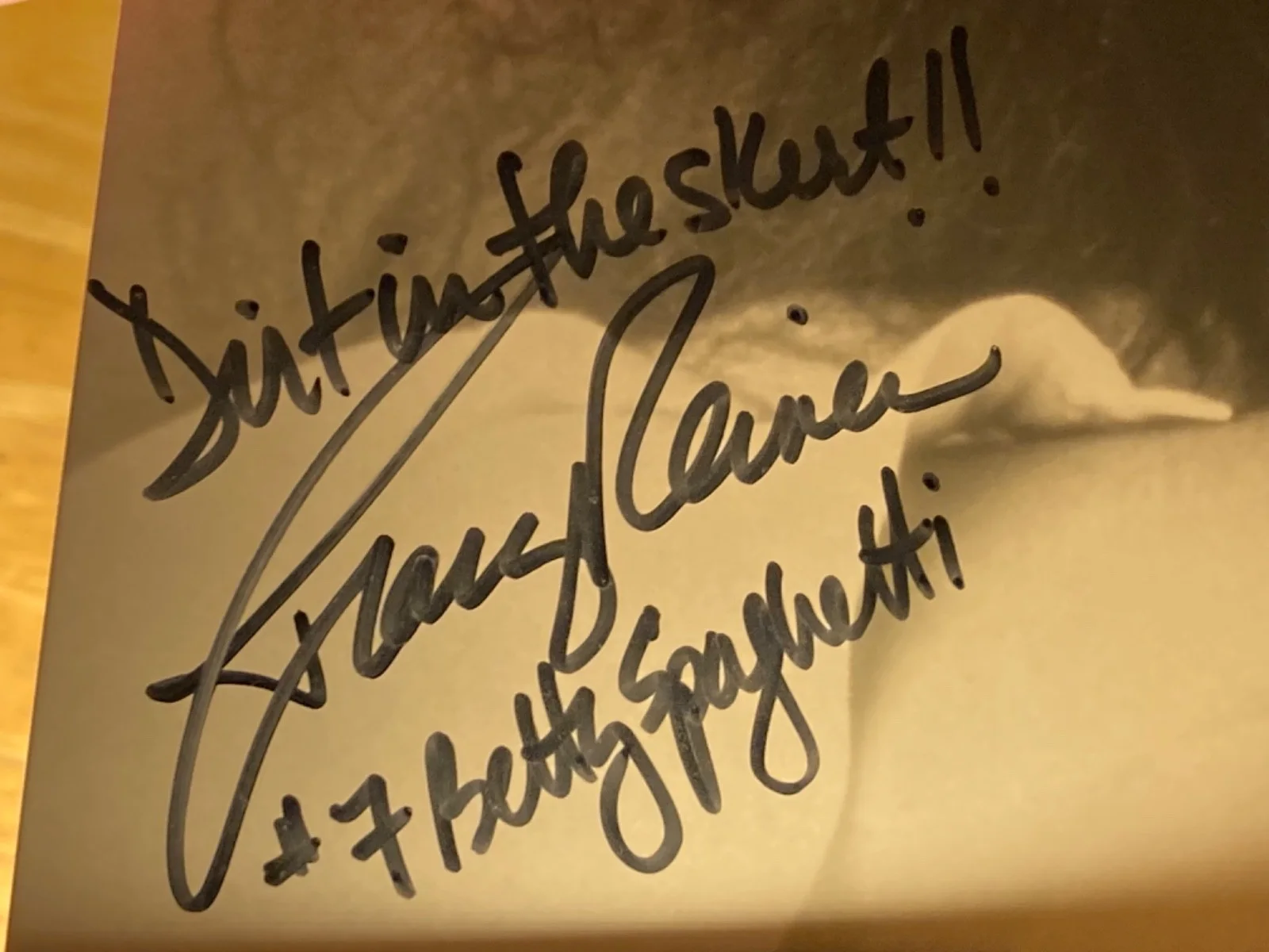 Hand SIGNED Tracy Reiner 10x8 Photo Betty Spaghetti #7 - A League of Their Own, изображение 4