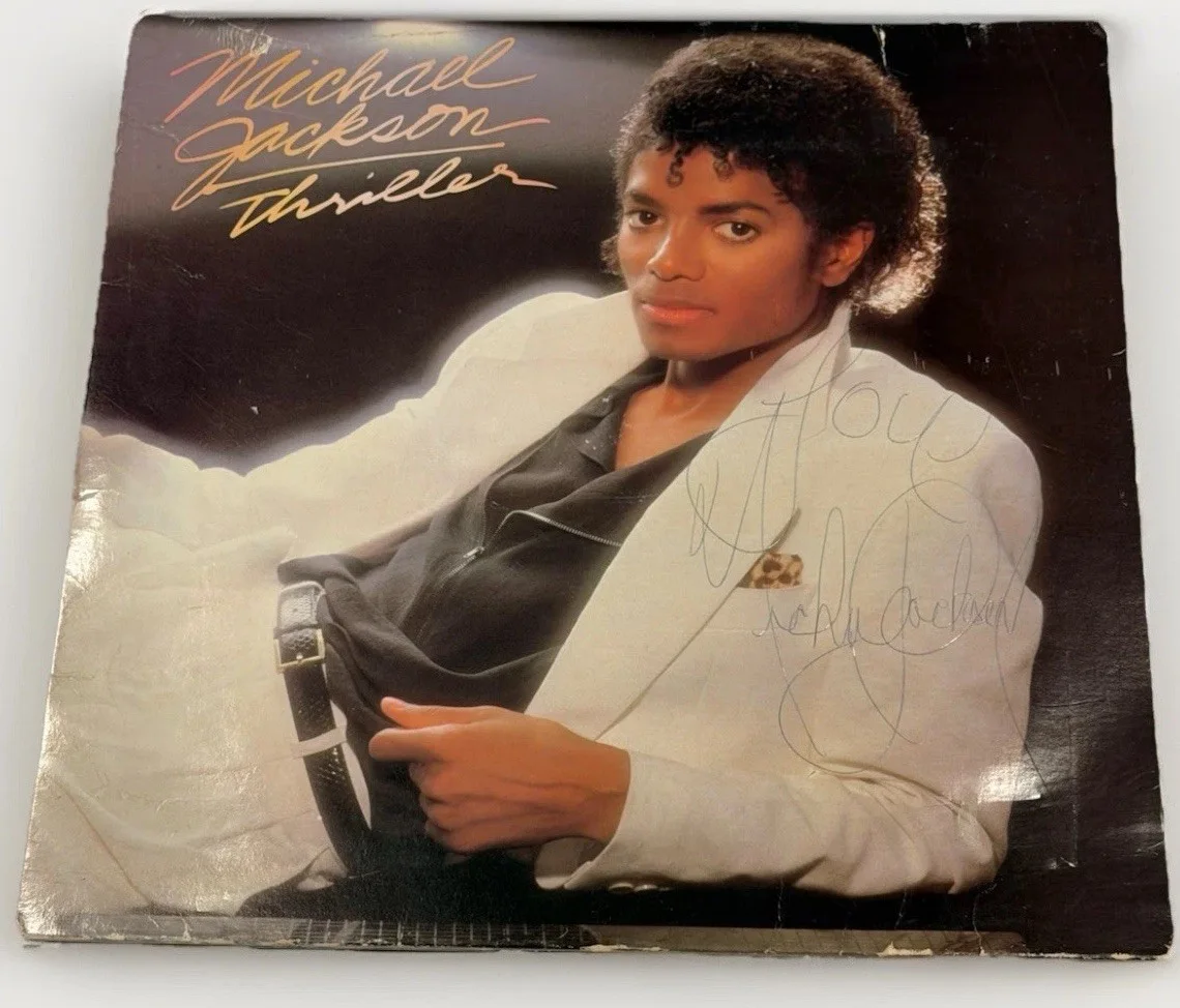 Michael Jackson Signed 100% Authentic “Thriller” Promo Autograph Album PSA COA, изображение 2