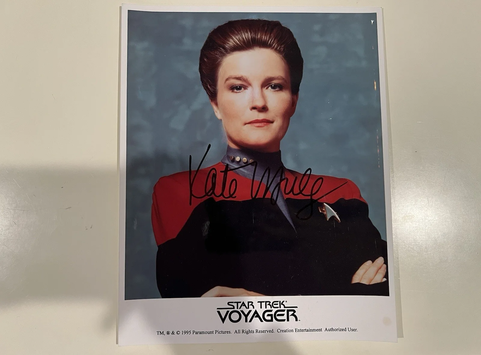 Kate Mulgrew — Kate Mulgrew Star Trek Voyager Autographed 8x10, изображение 2