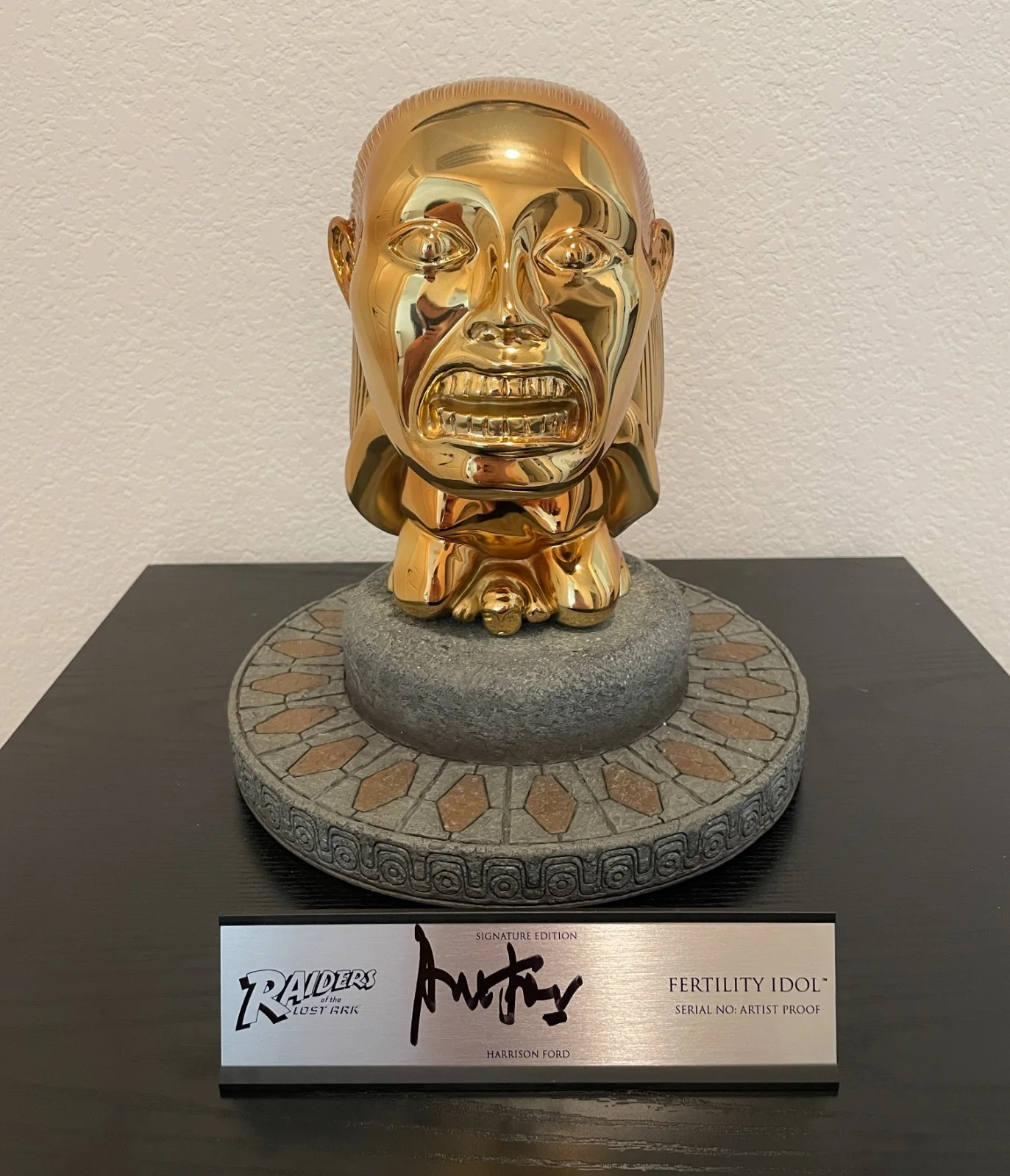 Harrison Ford — Harrison Ford Signed EFX Style Plaque. Indiana Jones. Beckett WITNESSED.