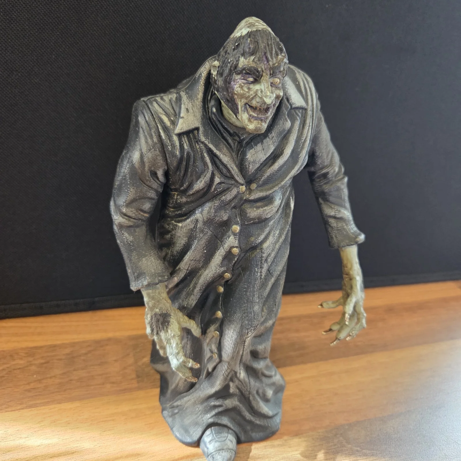 2001 Mezco Silent Screamers Reel Masters Dr. Jekyll & Mr. Hyde Action Figure, изображение 2