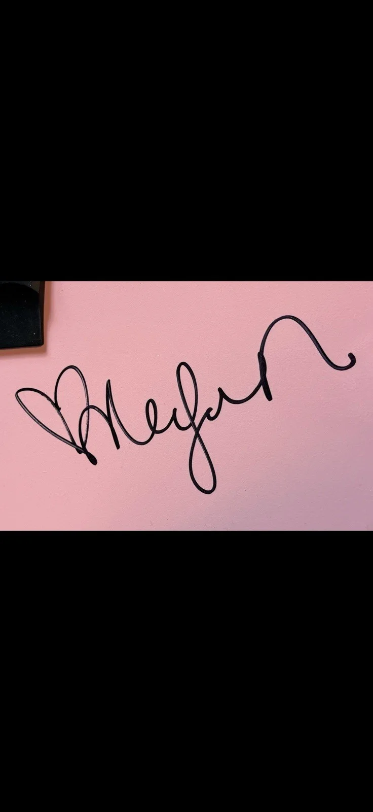 Megan Moroney Signed Autographed Cloud 9 Pink Acoustic Guitar EMO COWGIRL, изображение 2