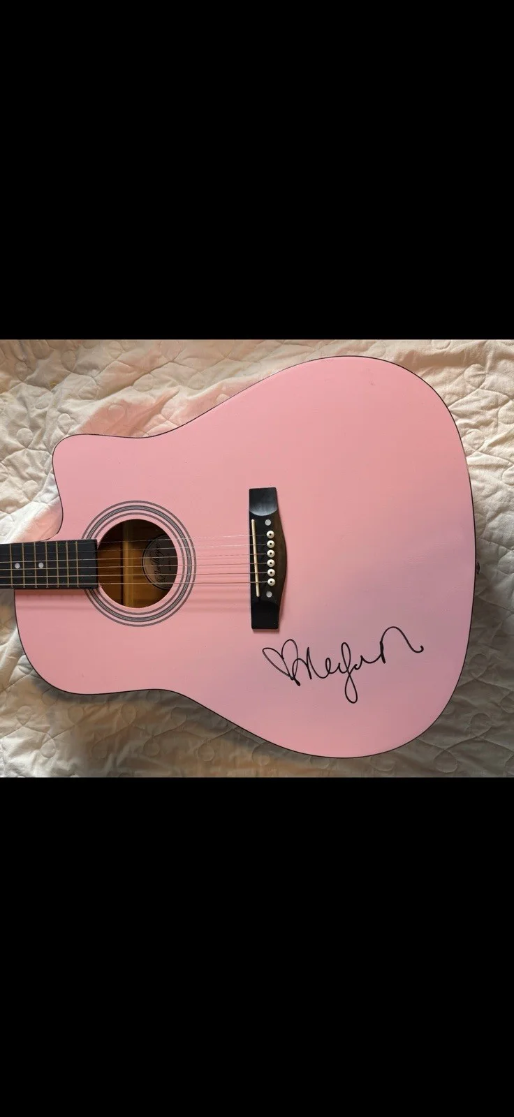 Megan Moroney Signed Autographed Cloud 9 Pink Acoustic Guitar EMO COWGIRL, изображение 3