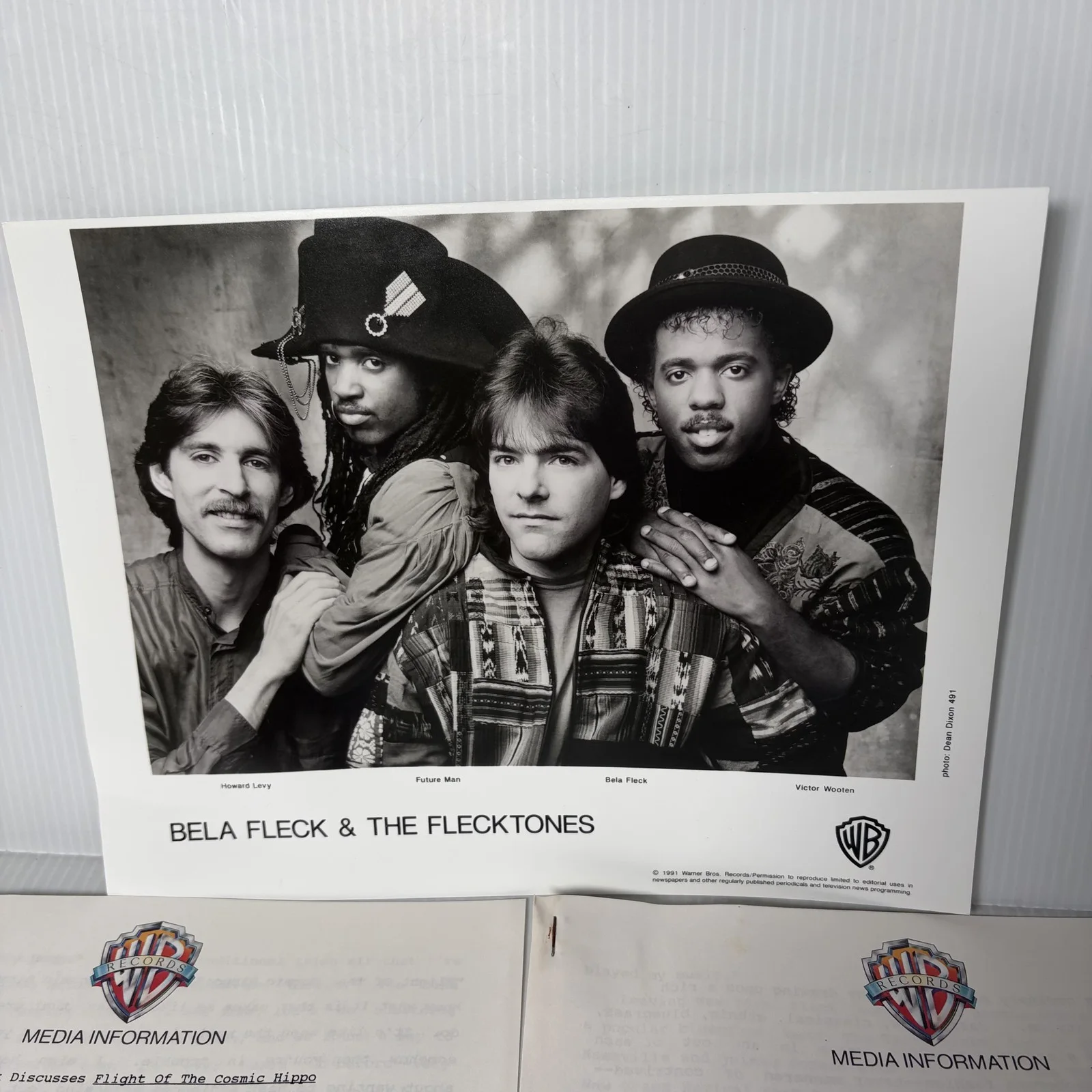 Bela Fleck & The Flecktones Promo Photo & Media Kit Flight of the Cosmic Hippo, изображение 2