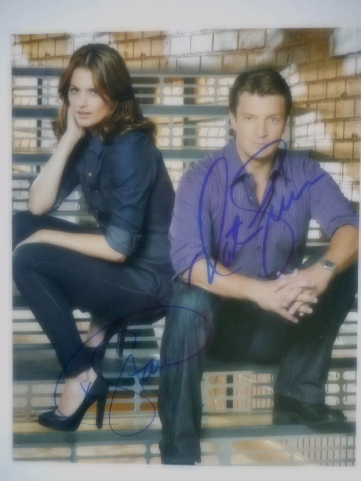 Stana Katic, Nathan Fillion — Nathan Fillion & Stana Katic signed Castle Tv Hit 8x10 Photo W/ COA & #d Holo, изображение 3