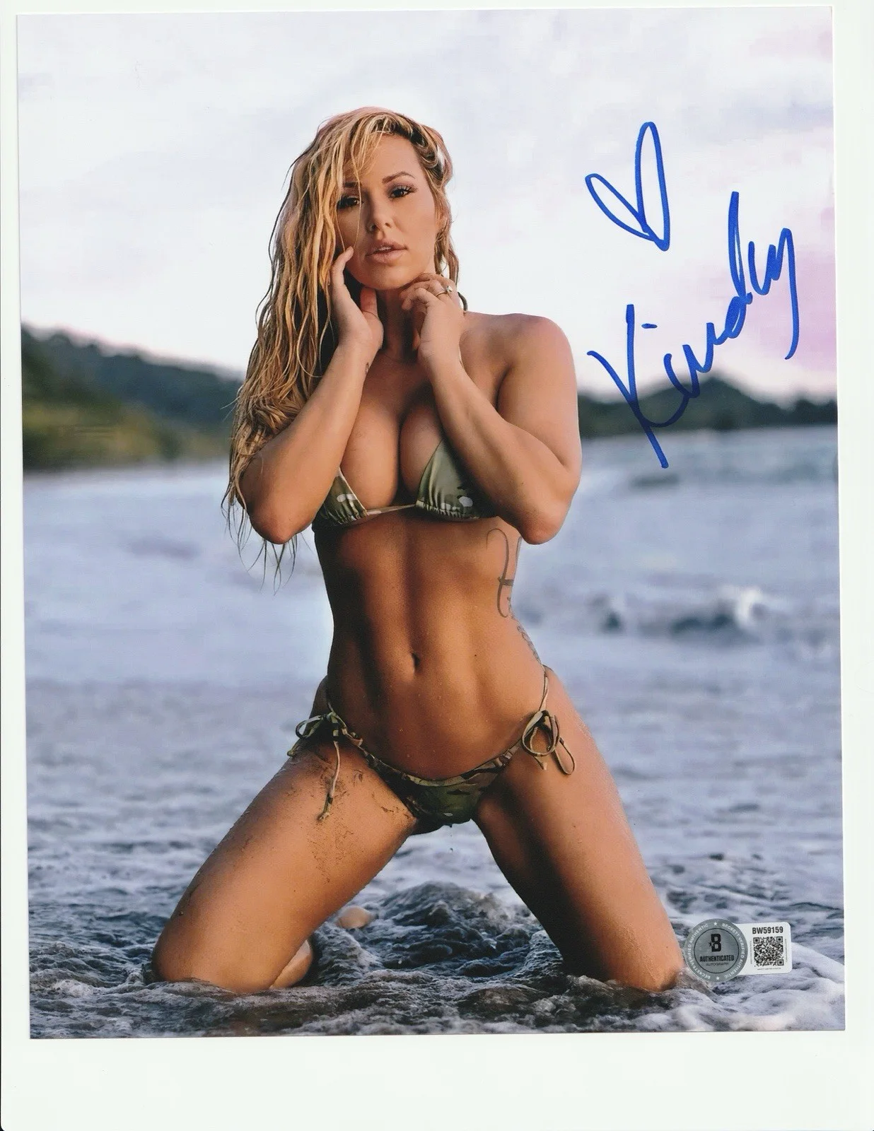 Kindly Myers — KINDLY MYERS SEXY SIGNED AUTOGRAPHED 8x10 BEAUTIFUL PHOTO BECKETT BAS