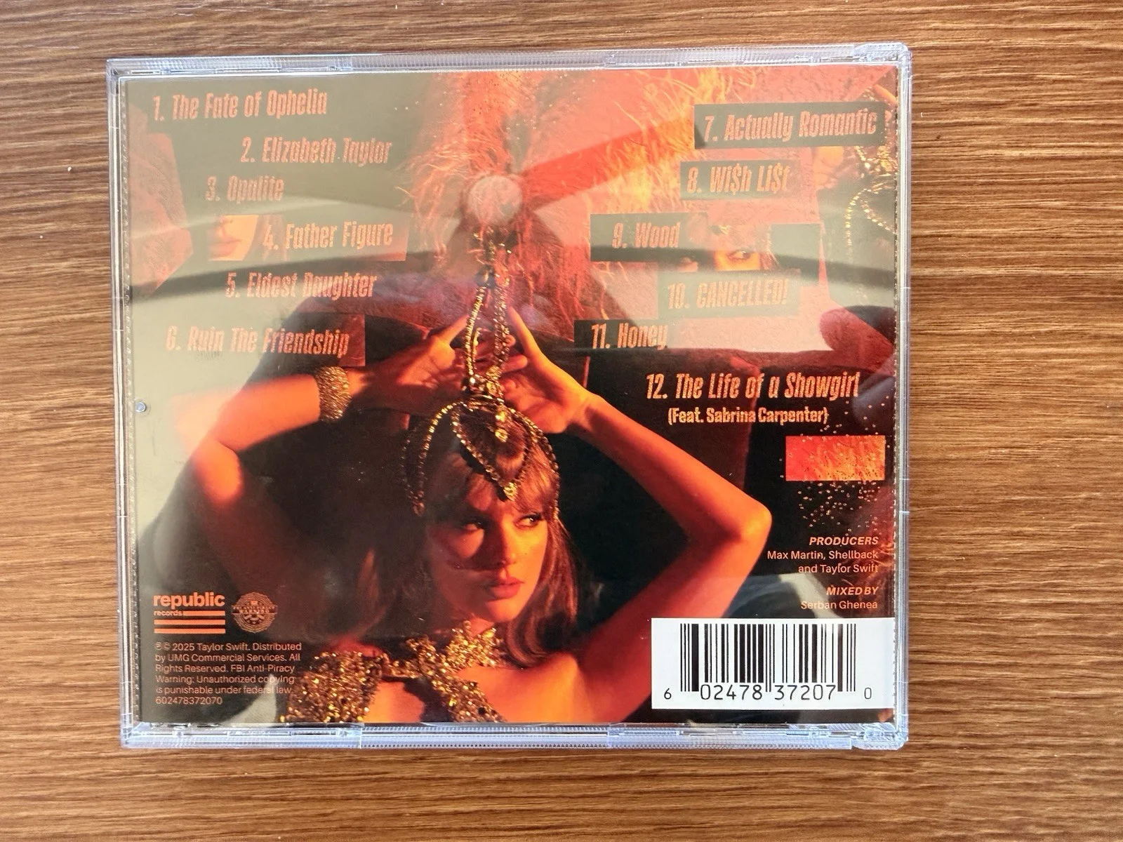 Taylor Swift Signed The Life of a Showgirl CD Insert JSA COA CE19737 iHeartRadio, изображение 5