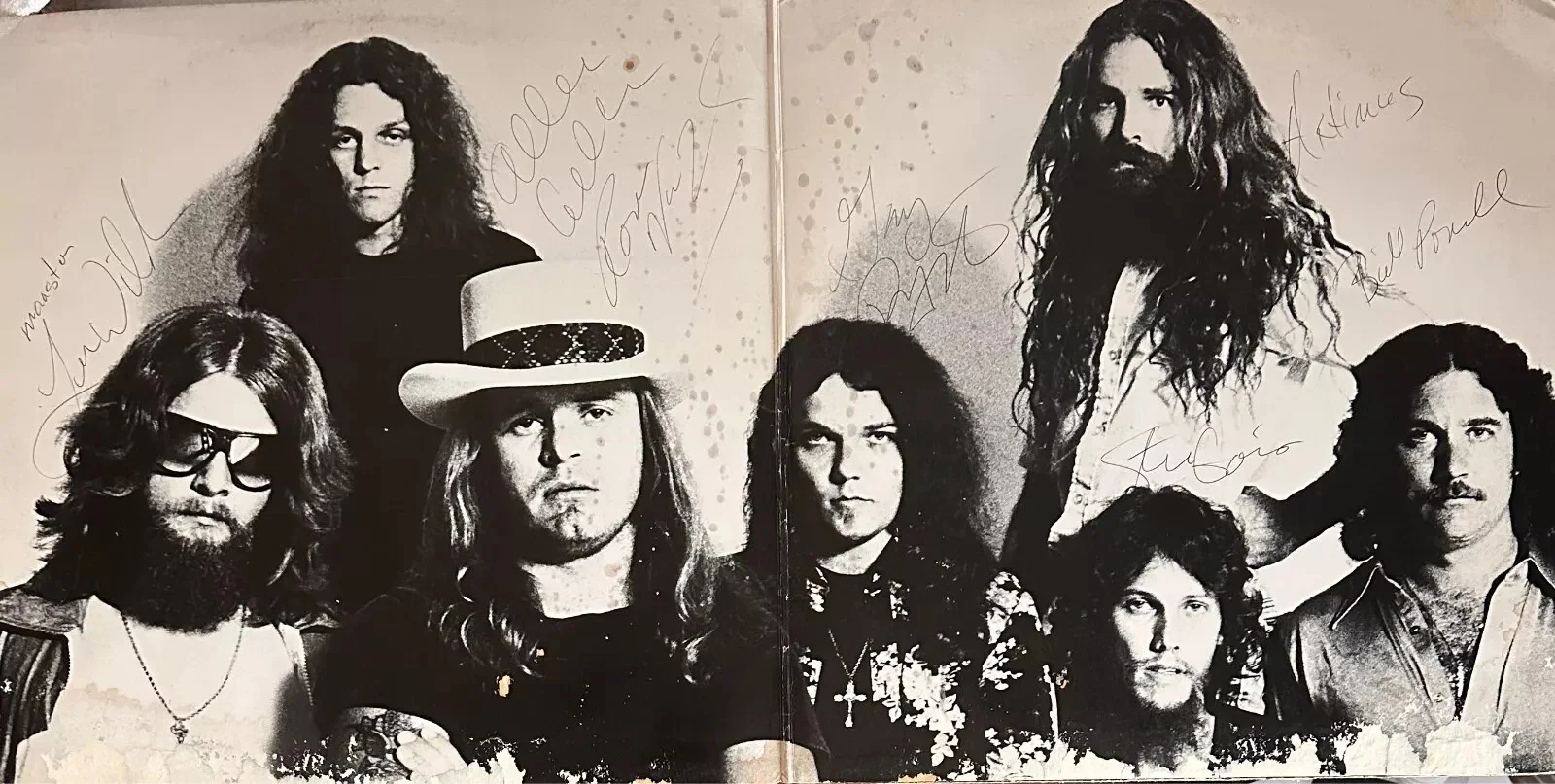 Lynyrd Skynyrd signed Street Survivors album, image 2