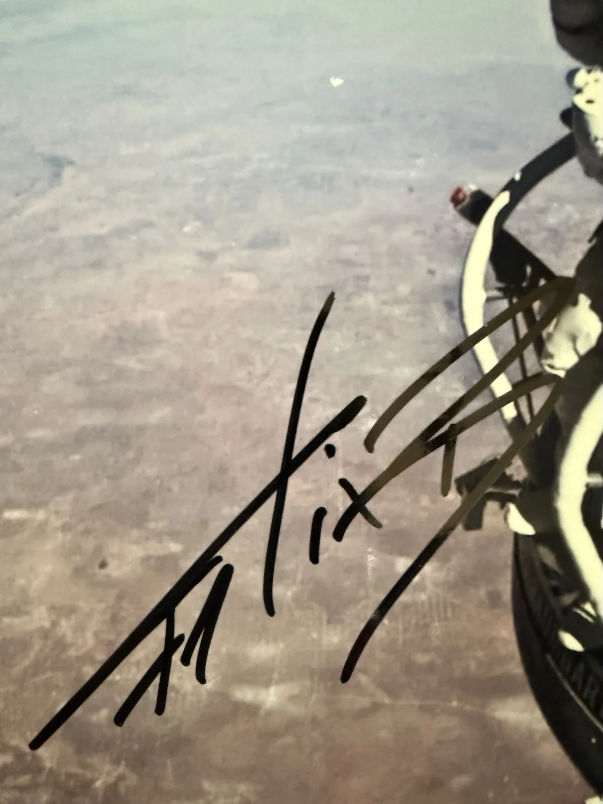 Felix Baumgartner — Felix Baumgartner AUTOGRAPH Hand Signed Red Bull Stratos Space Jump 5x7 Mint, image 2