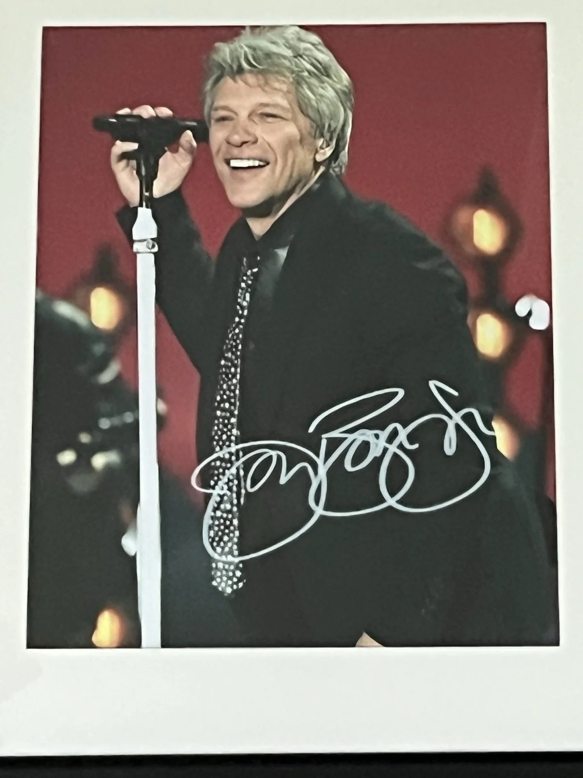 JON BON JOVI Autographed signed 8 X 11.5 photo FRAMED Rock Legend, изображение 5