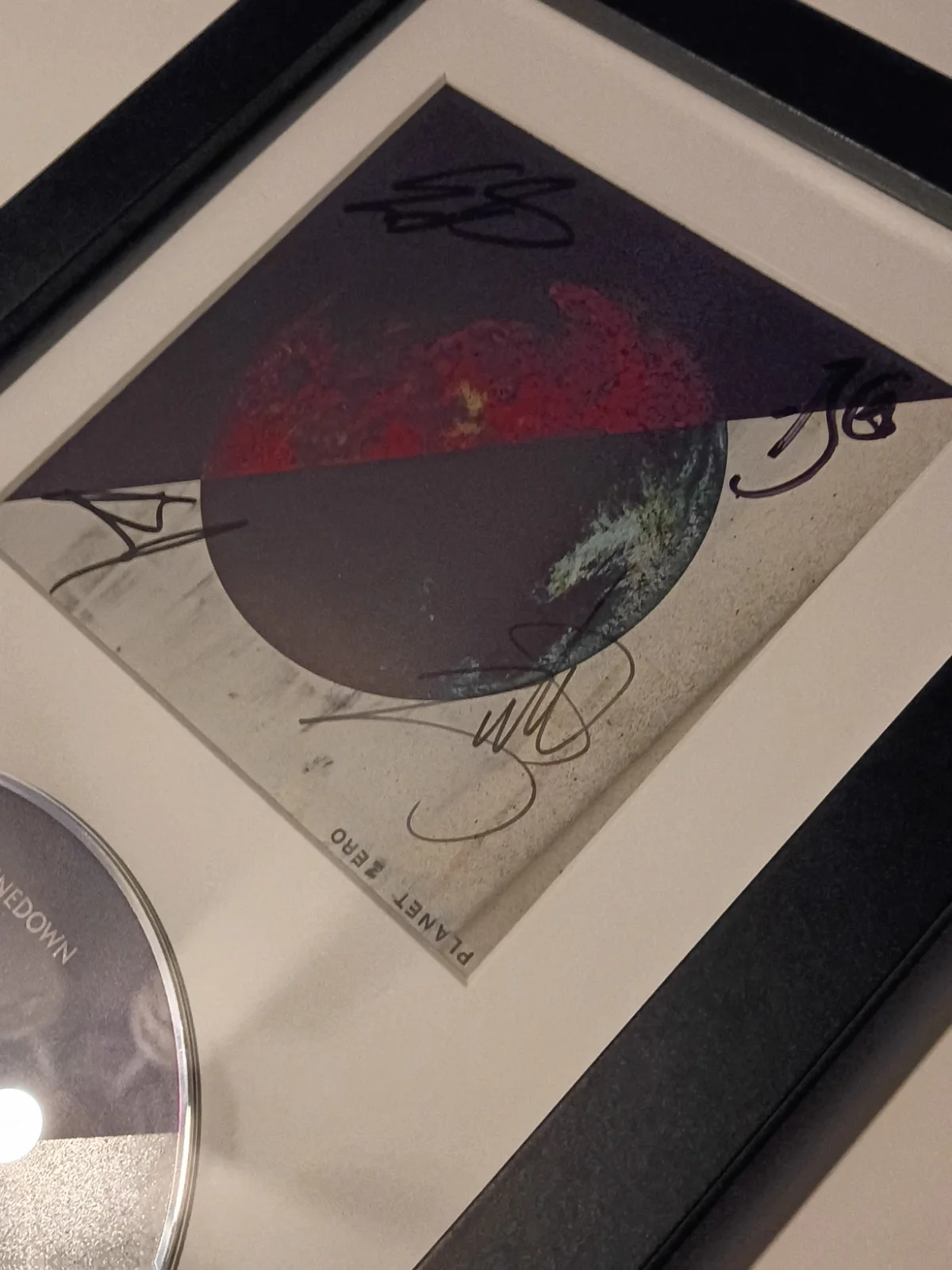 Shinedown Planet Zero Signed CD Studio Framed, изображение 2