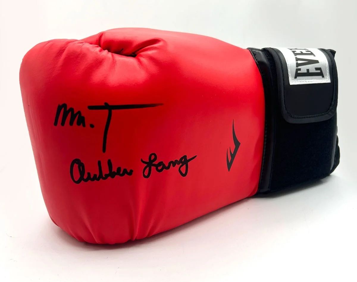 Mr.T — Mr. T SIGNED Boxing Glove Everlast - Rocky III - Clubber Lang - COA & PICTURE, изображение 2