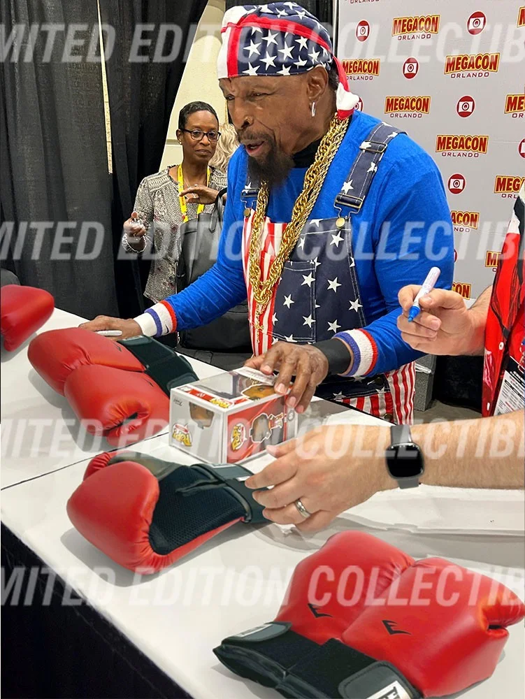 Mr.T — Mr. T SIGNED Boxing Glove Everlast - Rocky III - Clubber Lang - COA & PICTURE, изображение 3