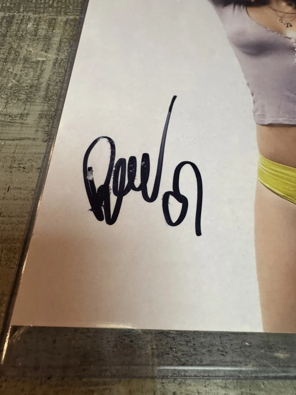 Beau Garrett — Beau Garrett Signed 8x10 Photo with Dual COAs The Madison Star Actress, image 2