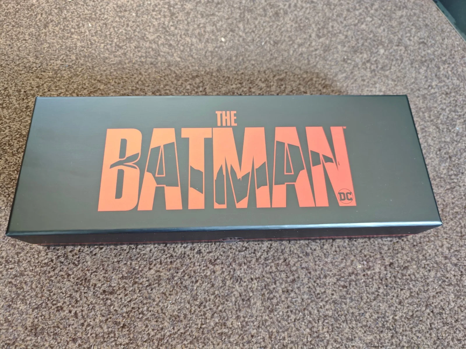The Batman Limited Edition Chest Armour Glyph Prop 1:1 Replica | METAL CASTING |, изображение 3