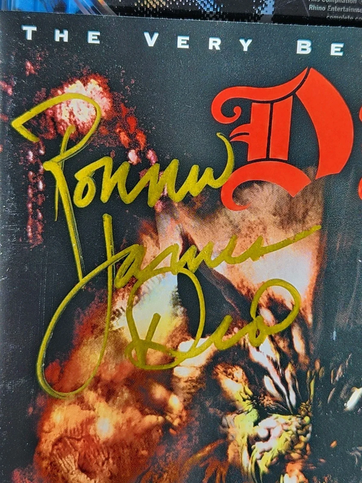 Ronnie James Dio Autographed Signed The Very Beast of Dio CD 🤘🔥, изображение 3