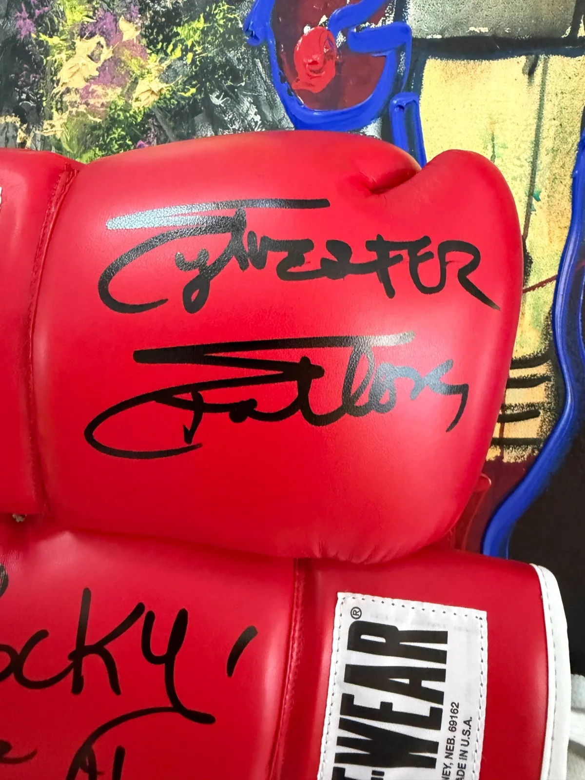 Sylvester Stallone — Sylvester Stallone Rocky Balboa Autographed Tuf Wear Boxing Gloves ASI Proof, изображение 2