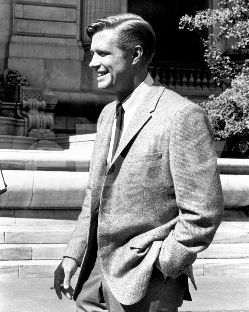 Breakfast at Tiffany's (1961) George Peppard 16x12 Photo Poster Print, image 4