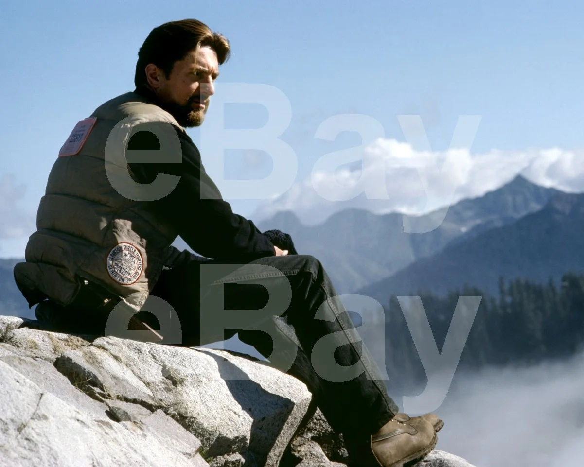 The Deer Hunter (1978) Robert De Niro 16x12 Photo Poster Print, image 4