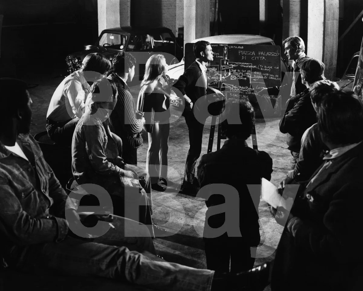 The Italian Job (1969) Michael Caine 16x12 Photo Poster Print, изображение 4