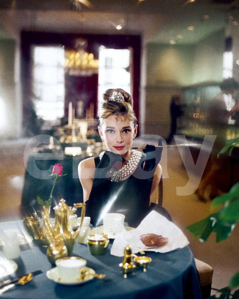 Breakfast at Tiffany's (1961) Audrey Hepburn 16x12 Photo Poster Print, изображение 4