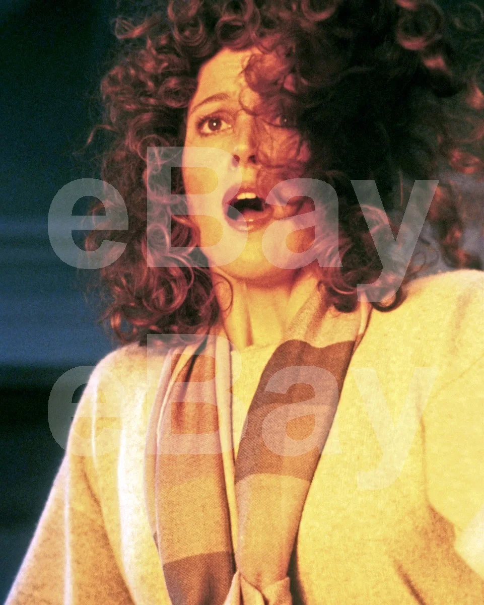 Ghostbusters (1984) Sigourney Weaver 16x12 Photo Poster Print, image 4
